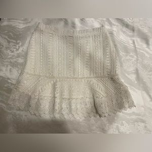 BB Dakota Lucine Skirt Size 2